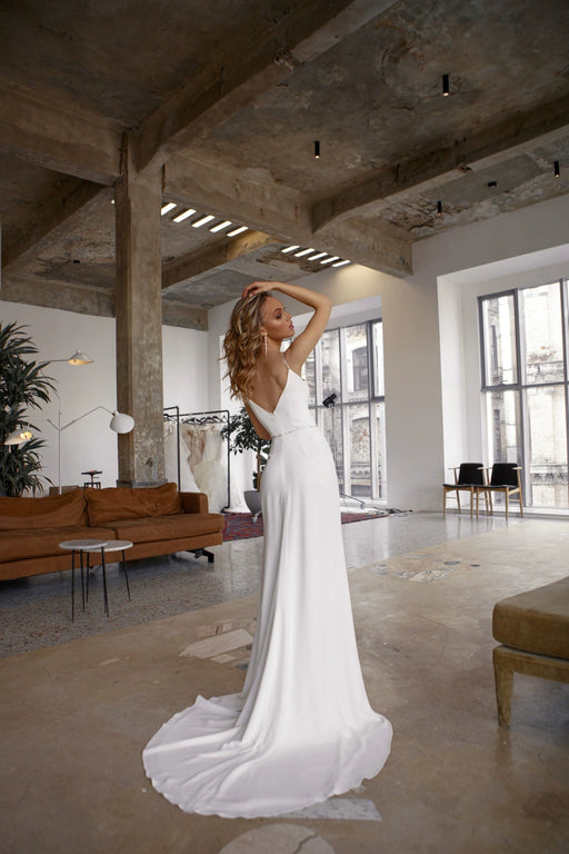 Dio Women's Sexy Slit Chiffon Sheath Wedding Dress Sequins Spaghetti Straps Bride Robes White Bridal Gown - Dio Kollections