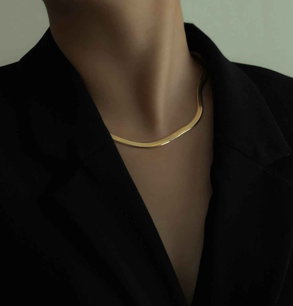 The Subtle Art of Incorporating Statement Jewelry Into Everyday Outfits