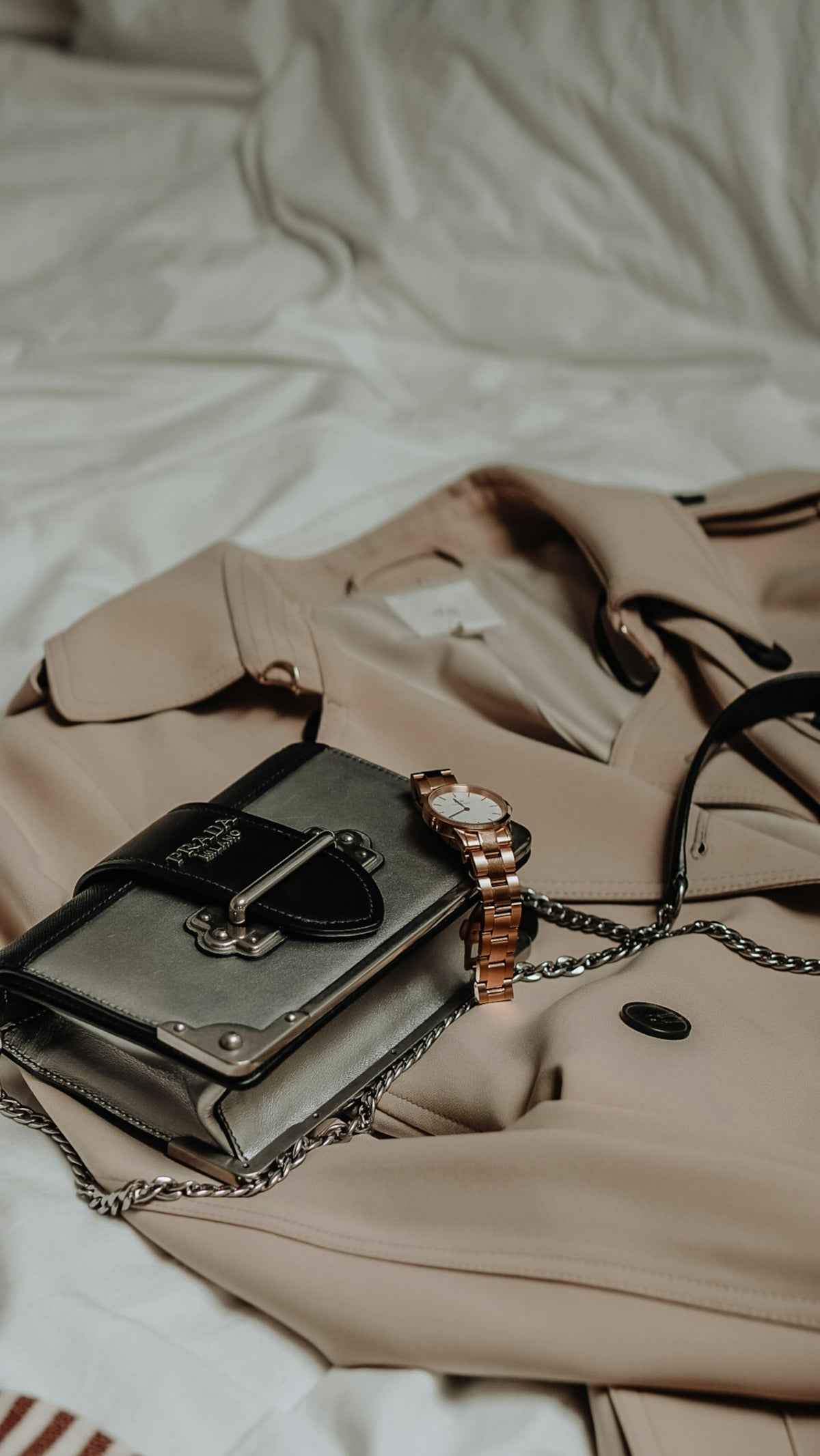Dive Into the World of Creative Fashion Layering Techniques