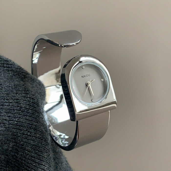 High-end Diamond Face Bracelet-Style Women's Quartz Watch