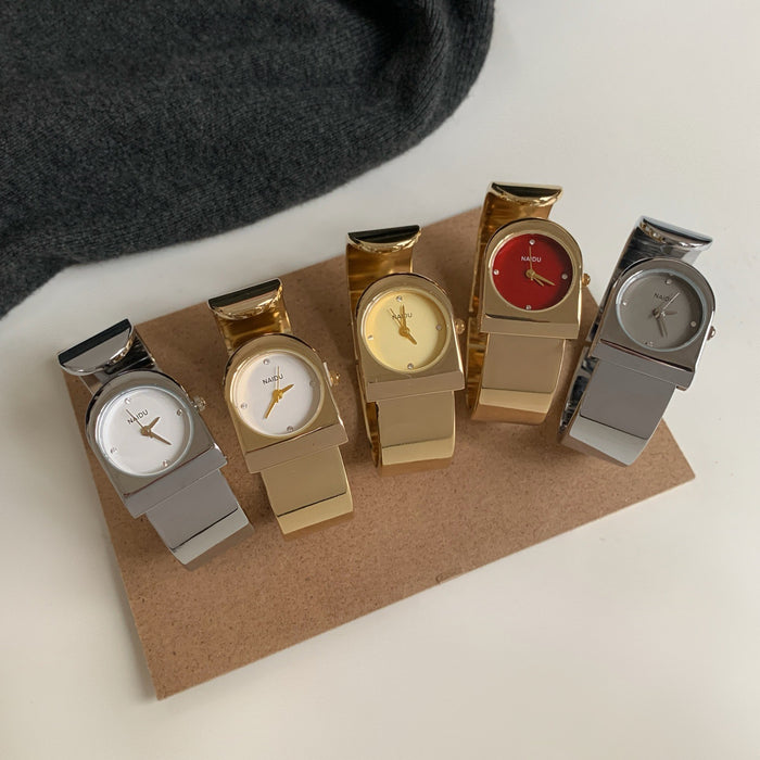 High-end Diamond Face Bracelet-Style Women's Quartz Watch