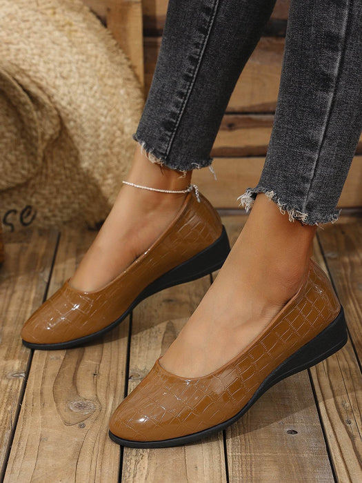 New Flat Single Large Size Women's Lazy Shallow Mouth Soft Sole Beanie Shoes - Dio Kollections