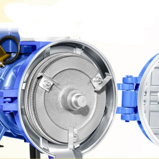 Close-up of a mechanical component with text in Chinese about durability and rust resistance.