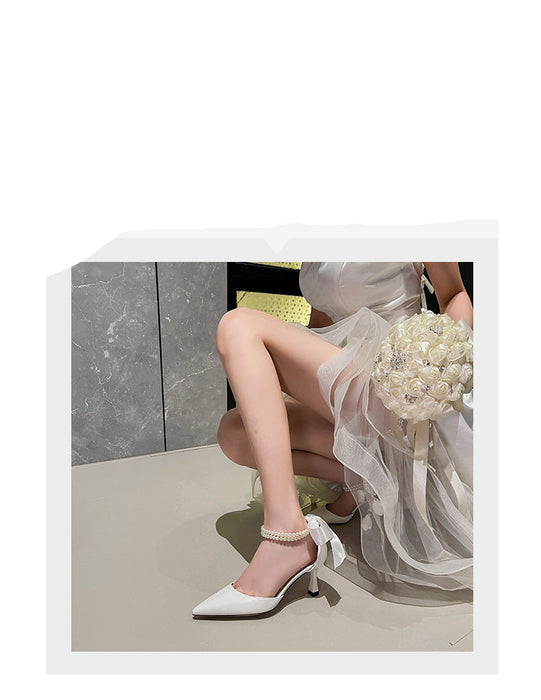 Woman in a white dress and high-heeled shoes with text about fashion trends on a gray background