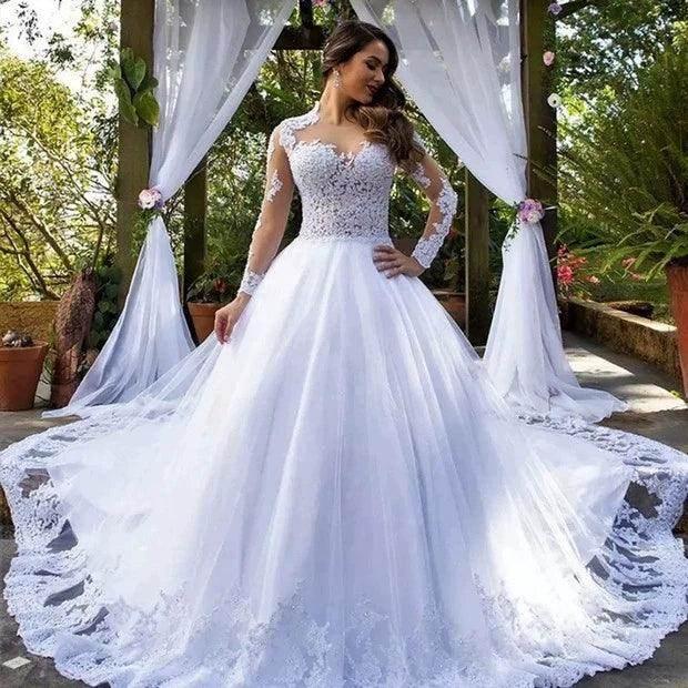 Scalloped Hemline With a Touch of Drama
