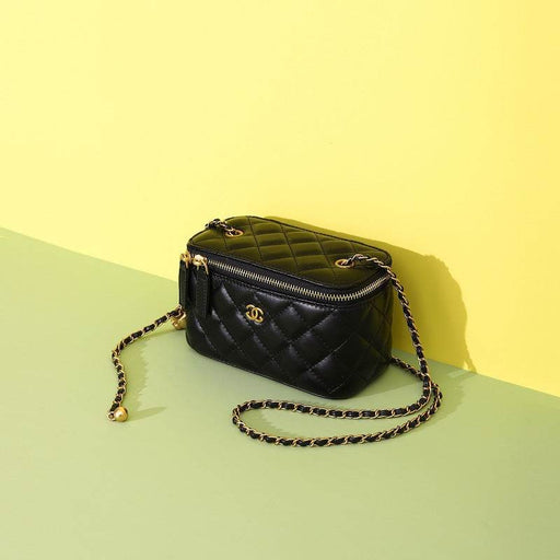 Trendy Dio Mini Coin Purse with Chain and Zipper Closure - Dio Kollections